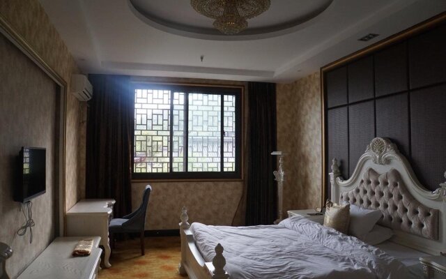 Dadongshan Holiday Inn