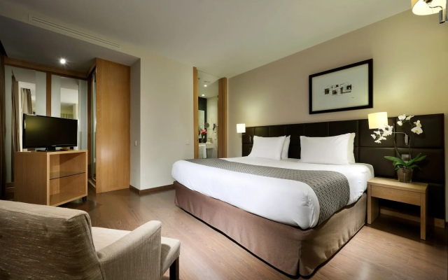 Отель Eurostars Lucentum