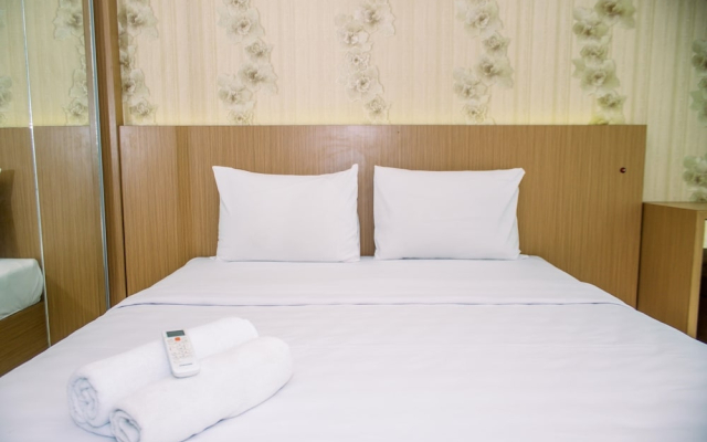 Comfort 2Br Apartment At Woodland Park Residence