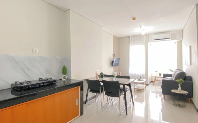 Comfortable And Homey 2Br Apartment Nifarro Park
