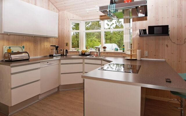 Cosy Holiday Home in Jutland, Midtjylland With Terrace