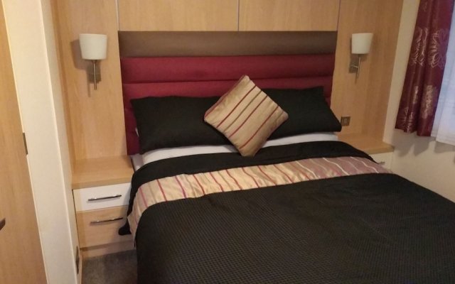 Lovely 3-bed Lodge in Towyn Near Rhyl