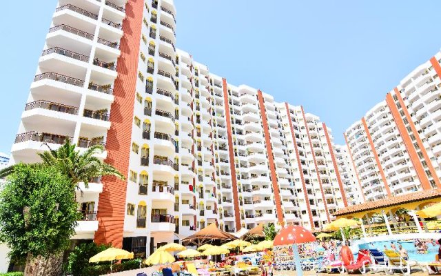 Clube Praia Da Rocha