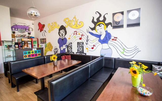 Let's Rock Hostel