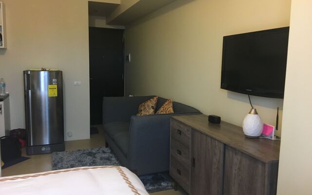 Centrio Tower Studio Unit
