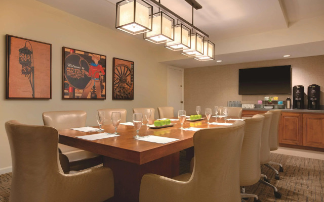 Embassy Suites by Hilton Scottsdale Resort