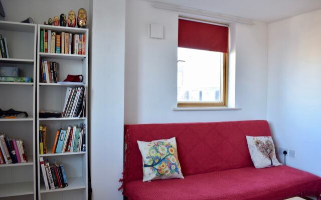 2 Bedroom Bethnal Green Apartment