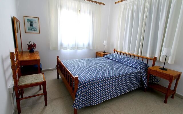 Skeleas Pissouri Apartments