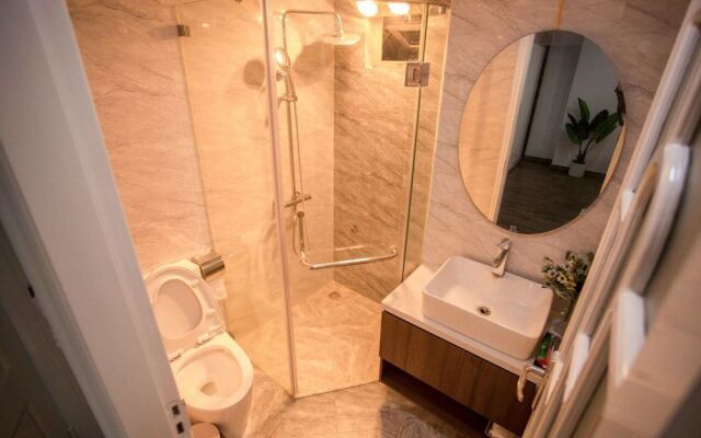 AHA Green Hotel & Apartment HN