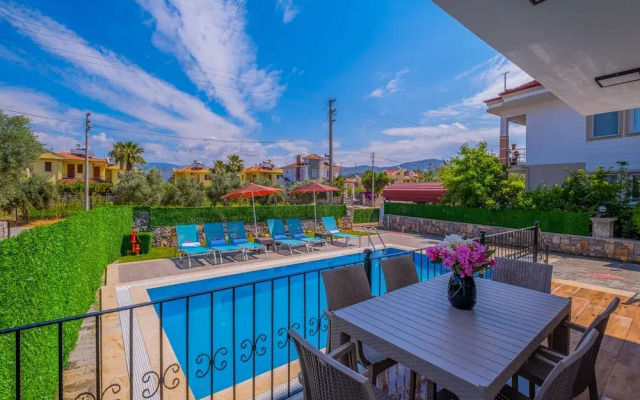 Myra Villa 1