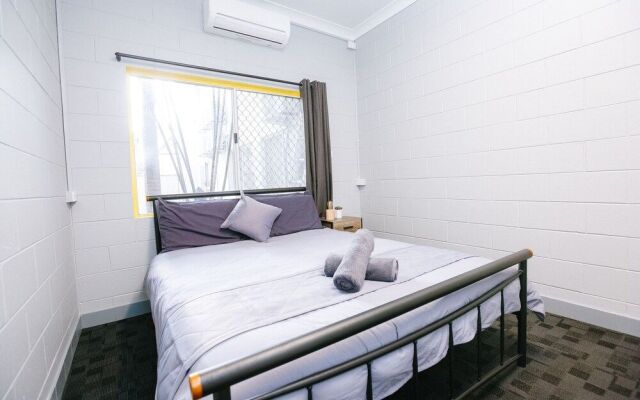 Mad Monkey Backpackers Village