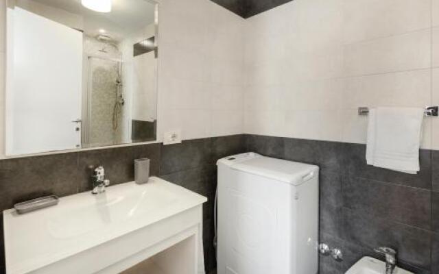 White Flat Termini