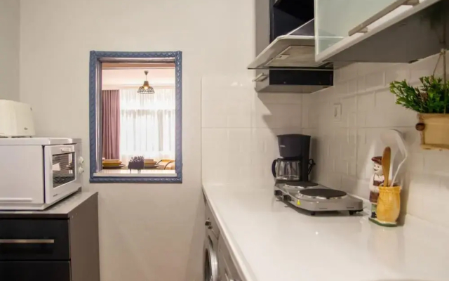 Central Flat With Balcony in Karsiyaka