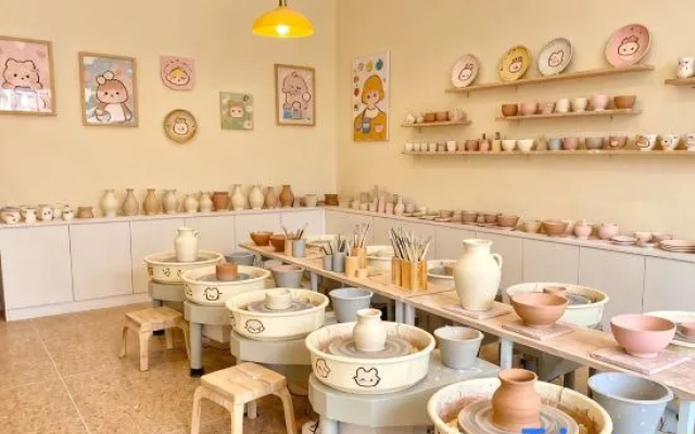 Lustrine Light Luxury Resort · Chuan Shang Qingbaili (Jingdezhen Taoxichuan) – Restaurant – Jingdezhen