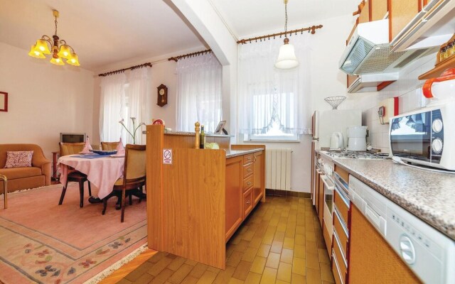 Awesome Home in Dramalj With Wifi and 2 Bedrooms