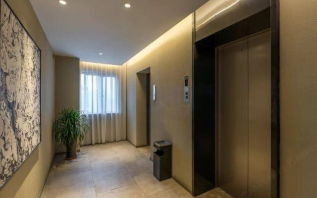 Home Inn Nanchang Bayi Square