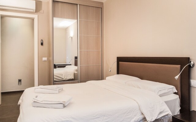 Luxury 3 BR Near the Beach