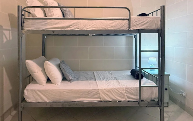 Traditional Maltese 3BD Apartment