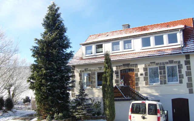 Stylish Apartment in Stormbruch With Garden