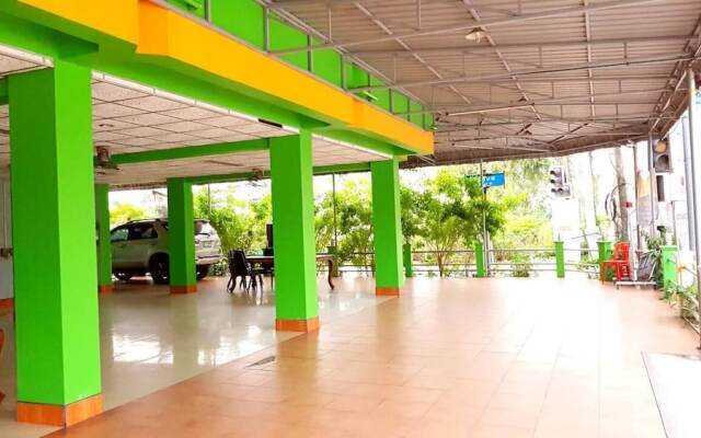 Oyo Bang Sai Namphueng Cha Am Beach