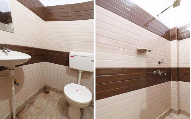 OYO 47524 Hotel Signature Village