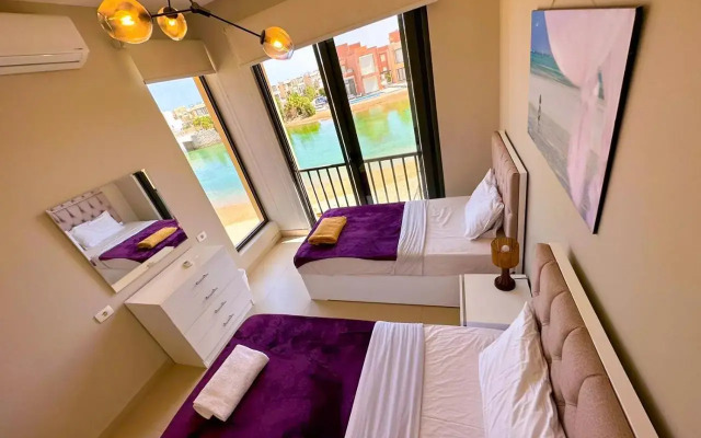 Luxury 3 bedrooms town house