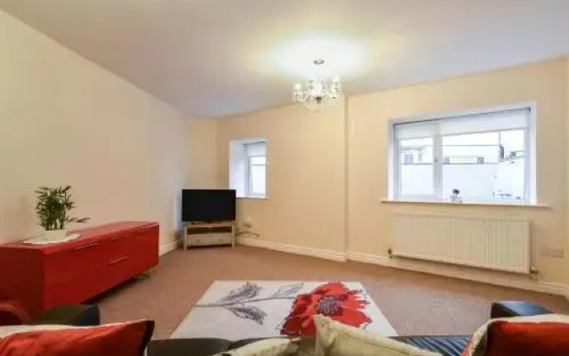 2 Ascot Mews - The Den York