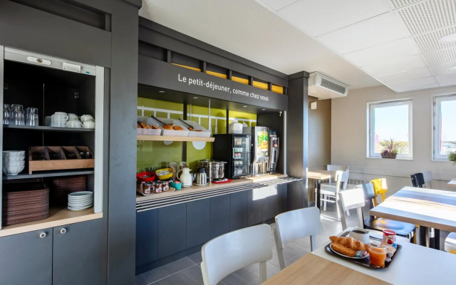 B&B HOTEL Poitiers (1)