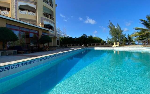 Lux Suites Shanzu Seabreeze Apartments