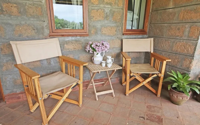 Olesamara Collection