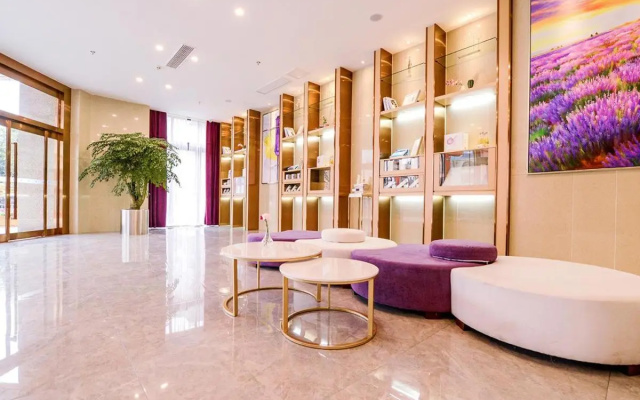 Lavande Hotel (Chengdu Xinjin Rulin Road Metro Station) – Lobby – Chengdu
