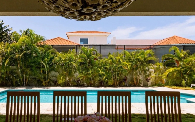 Upscale Ocean View Villa With Pool + Outdoor Kitchen