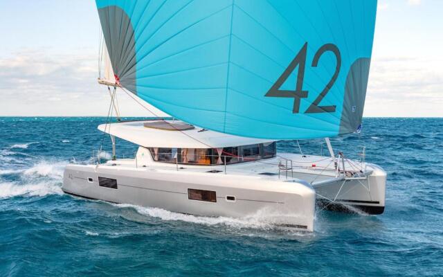 Luxury Catamaran Lagoon 42, AC & GN