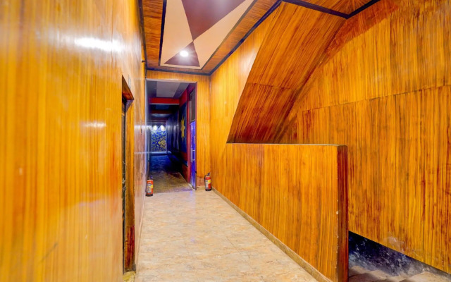 Oyo 86763 D R Hotel Restaurant