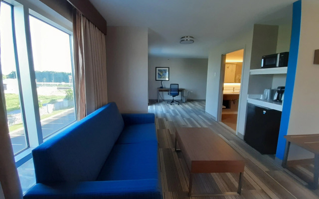 Holiday Inn Express Hotel & Suites Trincity Trinidad Airport by IHG