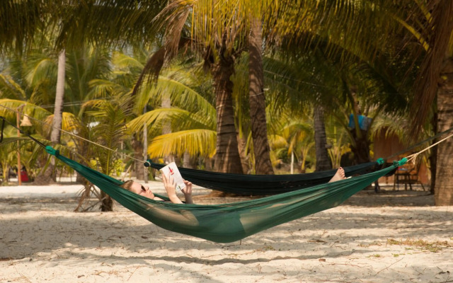 Palm Beach Bungalow Resort