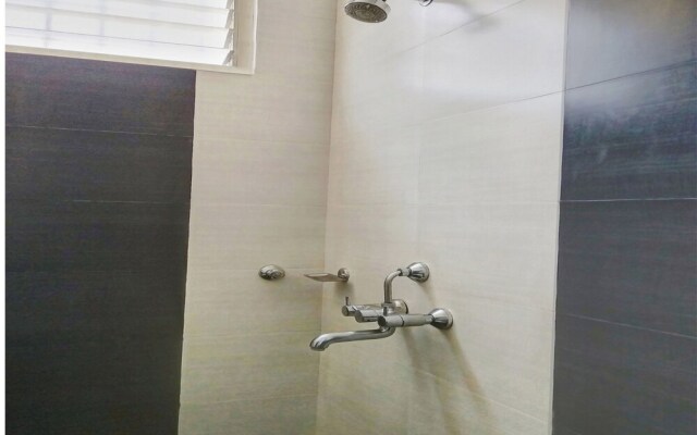 OYO 10479 Sree Sai Comfort