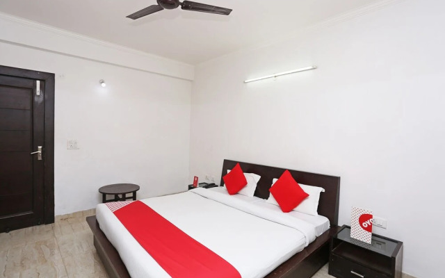 OYO 19309 Hotel Rajshree