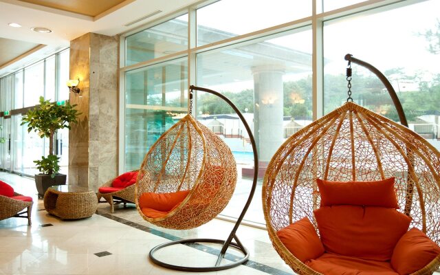 Orient Hotel & Resort