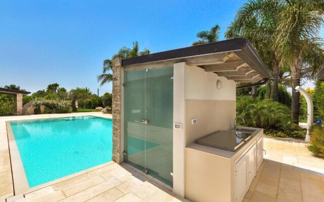 Villa Marodi' Luxury House by BarbarHouse