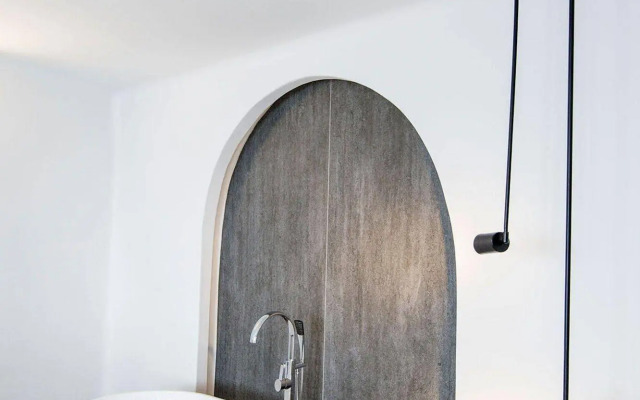 Porto Fira Suites
