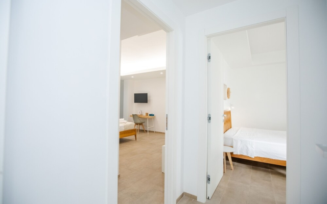 IzzHome Bella Vita Apartment