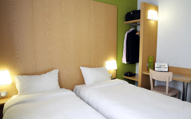 B&B HOTEL Aix-en-Provence Le Tholonet