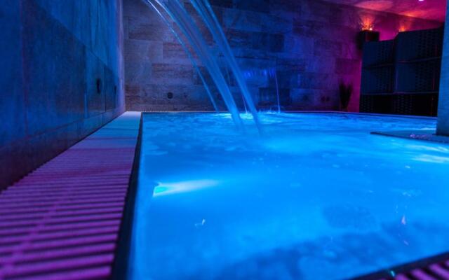 Hotel Costazzurra Museum & Spa