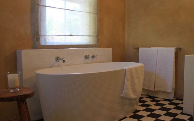 African Relish Cottages