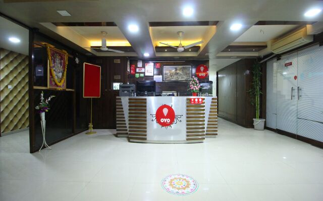 OYO 893 Hotel Seven