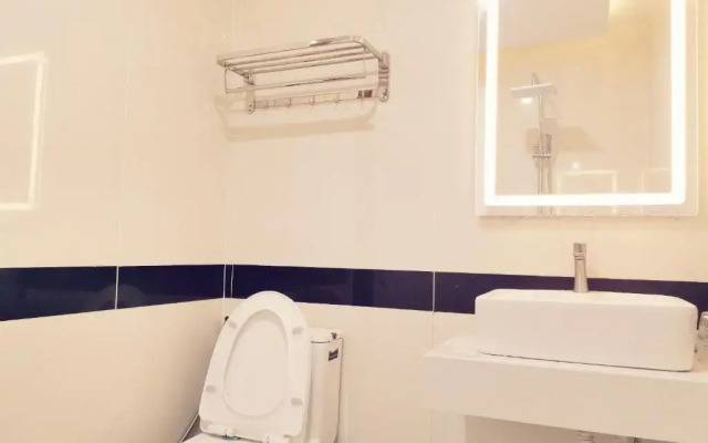 Cuc Phuong Hotel