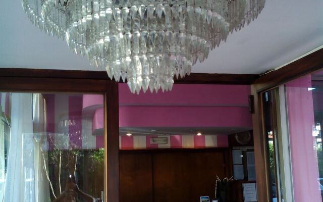 Hotel Real