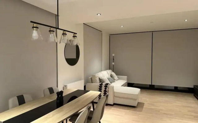 Exquisite 2-bed Apartment in Central London