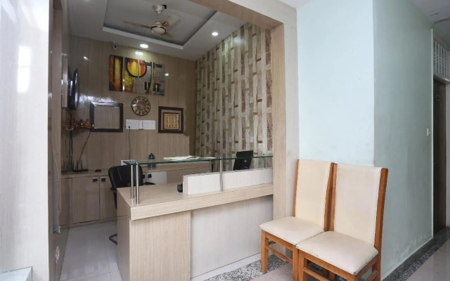 VMS Royal Inn By OYO Rooms